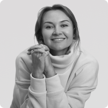 Поліна Назарова